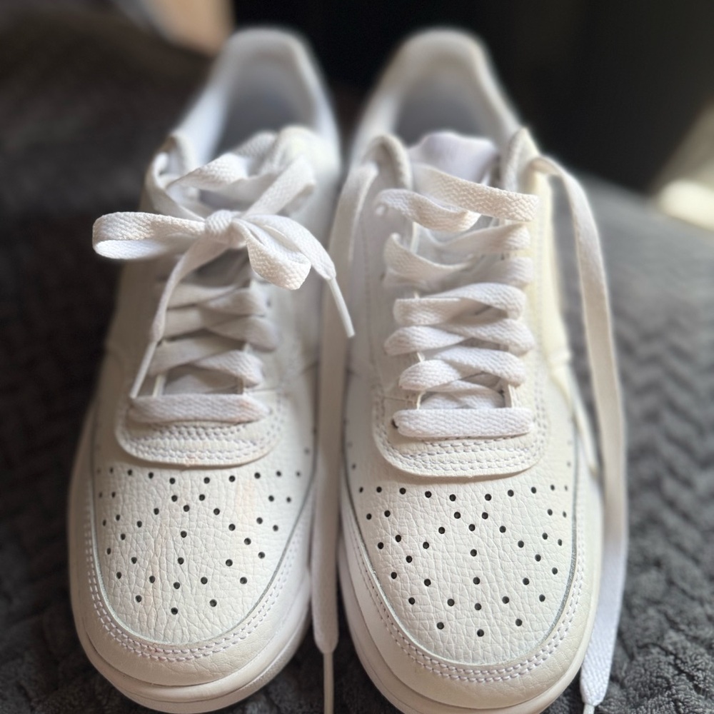 Nike all White Low-Top Sneakers Size US 6.5